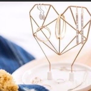 NEW Coxet Wire Heart Ceramic Jewelry Holder
